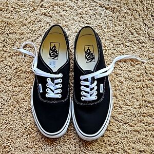 Authentic Black Vans 9.5M/11W